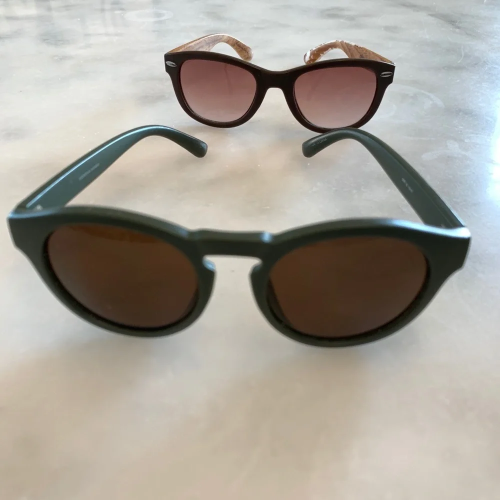GAP kids sunglasses